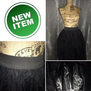 Tulle Skirt w/elastic waistband